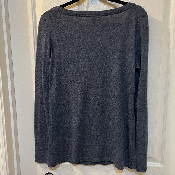 Atlanta Braves Woman’s Long Sleeve Tee - Size L - NWT - Picture 6 of 6